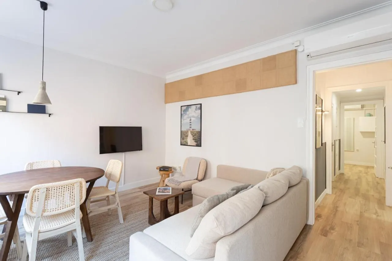 Stylish 3 Bedroom Apartment Barcelona 0*,