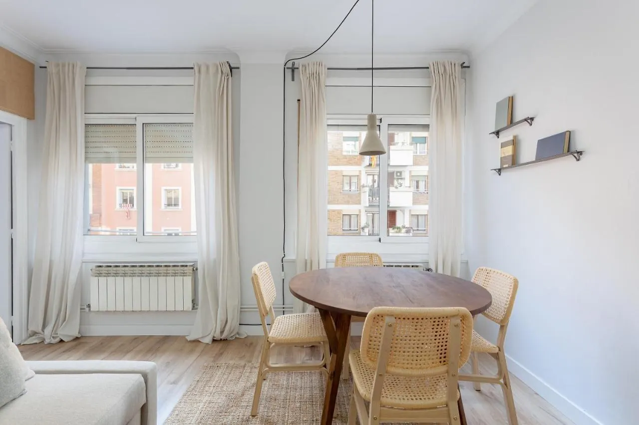 Stylish 3 Bedroom Apartment Barcelona 0*,  Spain