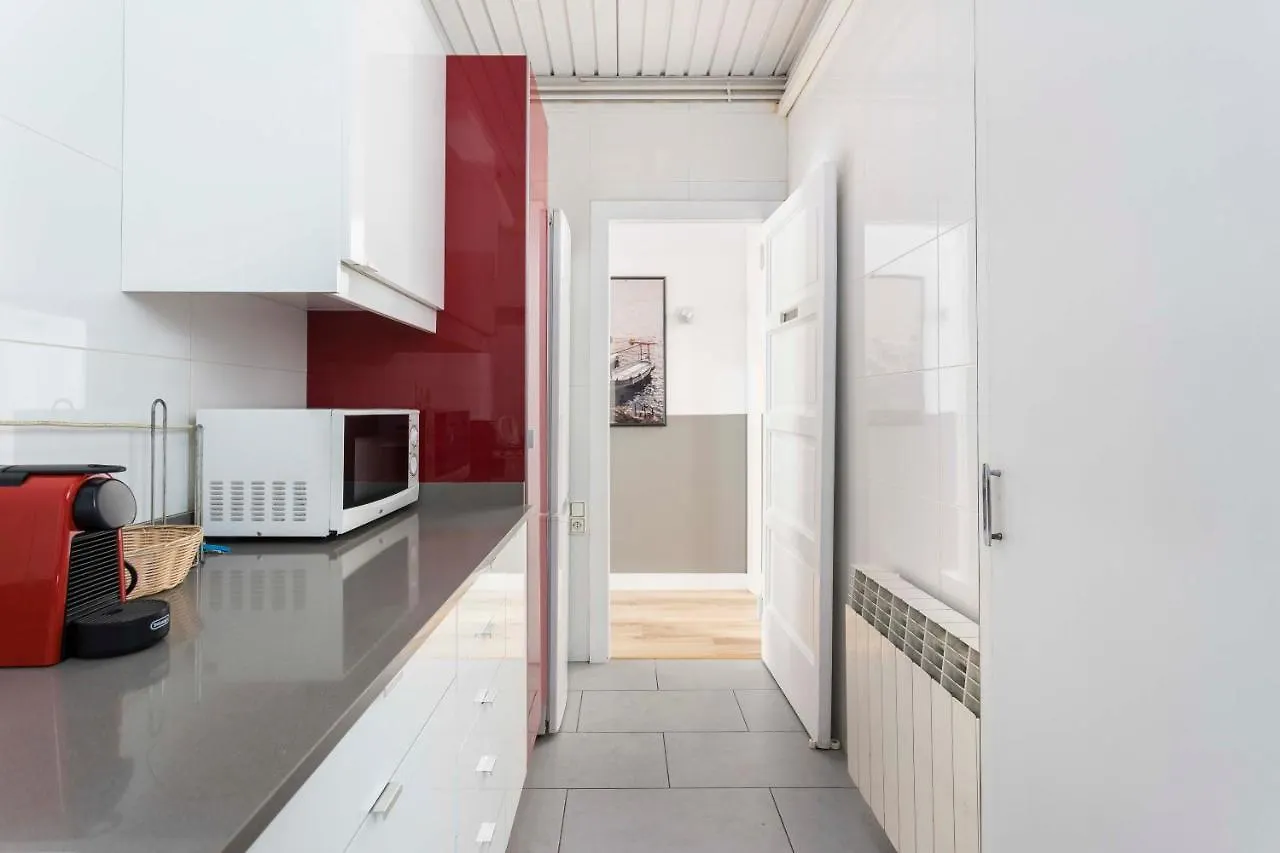 Stylish 3 Bedroom Apartment Barcelona