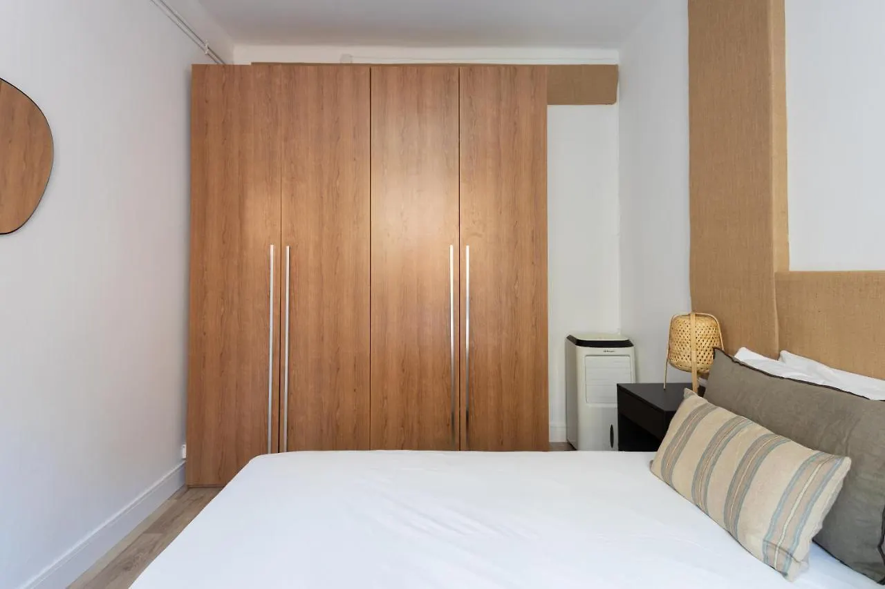 Stylish 3 Bedroom Apartment Barcelona 0*,  Spain